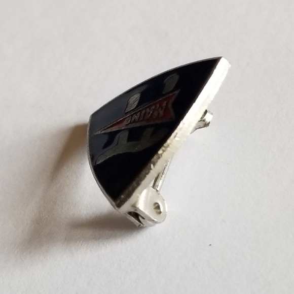 Vintage NEA Maine lapel pin red, white, and blue enamel silver tone - Picture 6 of 10